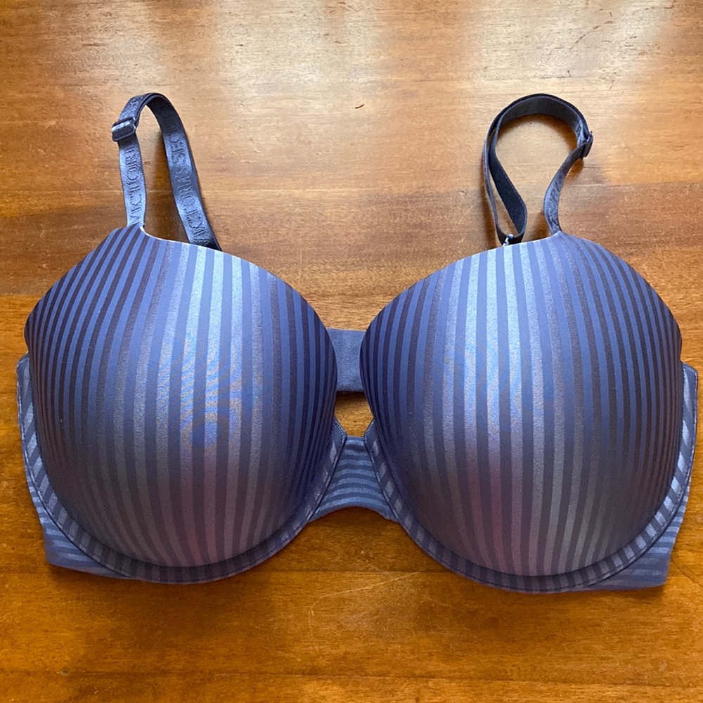Victoria’s Secret tshirt push up full coverage bra